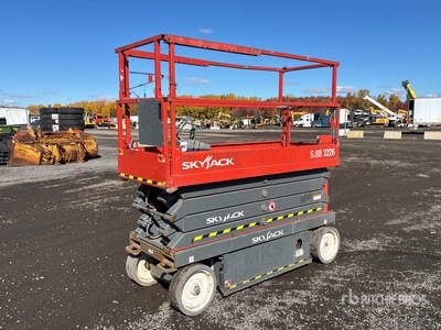 2019 Skyjack SJIII3226 Electric Piattaforma aerea verticale
