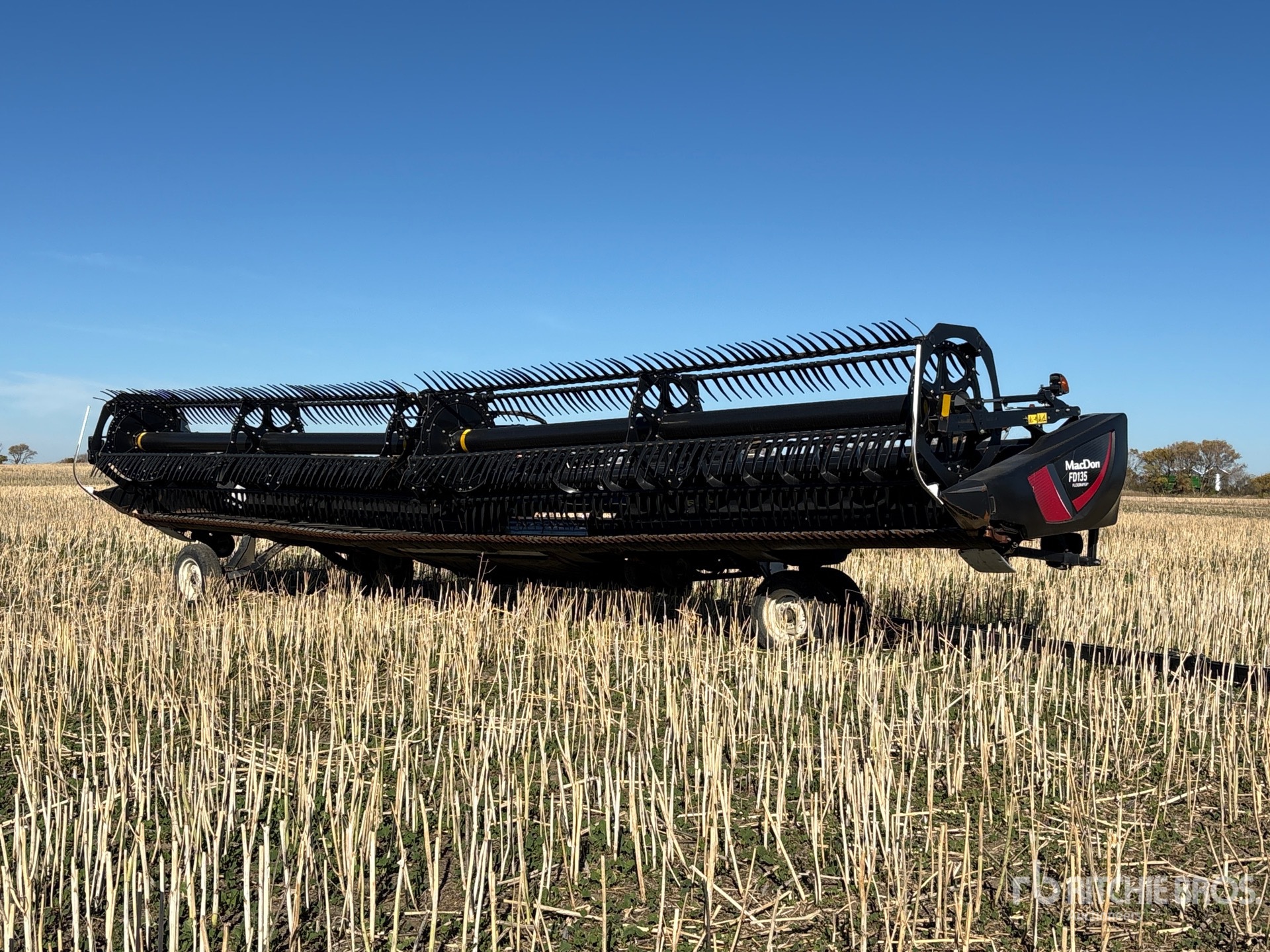 2018 MacDon FD135 35 ft Flex Draper Combine Header