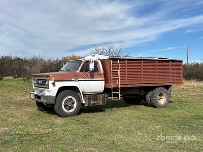 Chevrolet C65 Scottsdale 4x2 Grain Truck