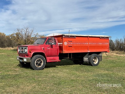 1989 GMC 7000 4x2 Grain Truck