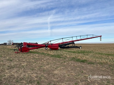 2012 Wheatheart X130-84 13 in x 84 ft Swing Barrena de grano