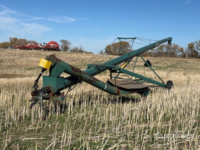 Spray-air 4061 10 in x 61 ft Swing Grain Auger