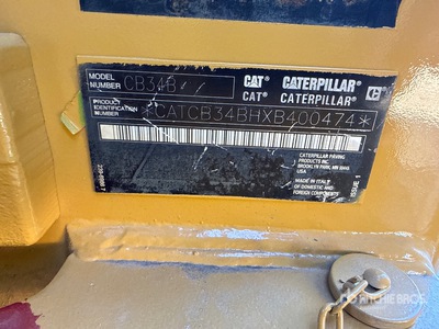 2017 Cat CB-34B Rullo vibrante tandem