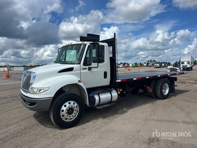 2018 International 4300 4x2 Rollback Truck