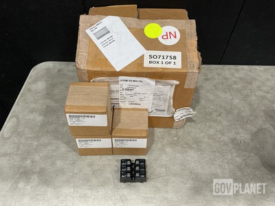 (14) Triman Industries F048208-3 Block Fuseholders