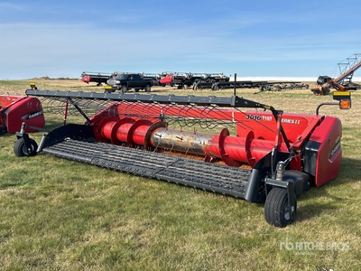 2018 Case IH 3016 Series II 15 ft Combine Pickup Header
