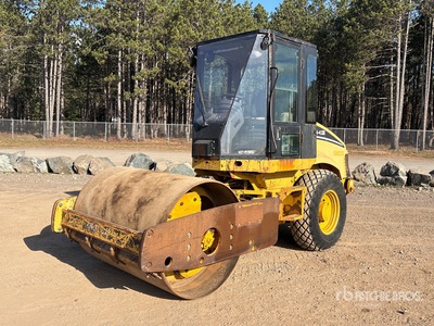 2006 Cat CS433E Smooth Drum Compactor