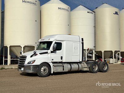 2021 Freightliner Cascadia 126 Ciągnik siodłowy T/A z kabiną sypialną
