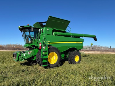 2020 John Deere S790 4x4 Combine Harvester