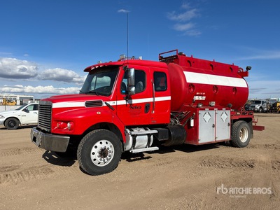 2007 Freightliner M2 10329 L 5311 psi 4x4 Sleeper Druk vrachtwagen