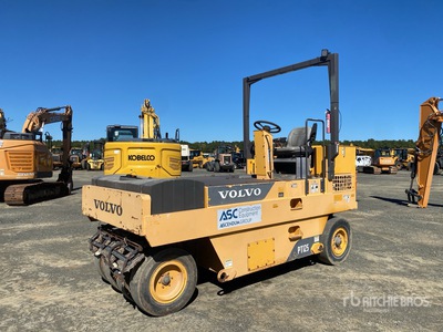 2014 Volvo PT125 9 Wheel Pneumatic Roller