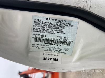 2005 Ford Taurus Auto