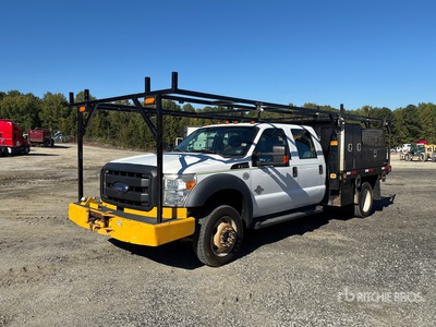 2016 Ford F-450 4x4 Crew Cab Flatbed Truck