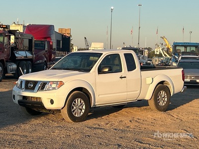 2015 Nissan Frontier SV 4x2 Extended Cab Pickup
