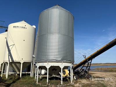 Behlen +/- 2700 bu 2 Ring Hopper Grain Bin