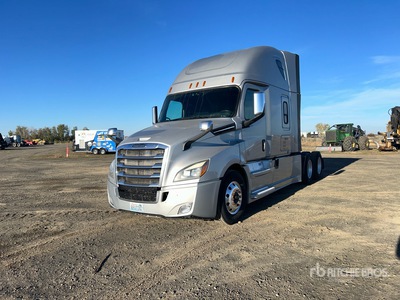 2018 Freightliner Cascadia 126 تراكتور شاحنة كابينة النوم (ثنائية المحور)