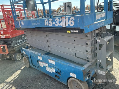 2017 Genie GS-3246 Podnośnik nożycowy