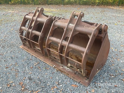 2500 mm Bucket w/ Clamp