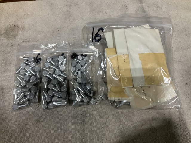 (76) Raytheon 481106-31 Panel Screw Assemblies