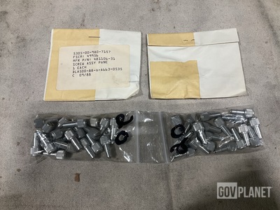 (76) Raytheon 481106-31 Panel Screw Assemblies