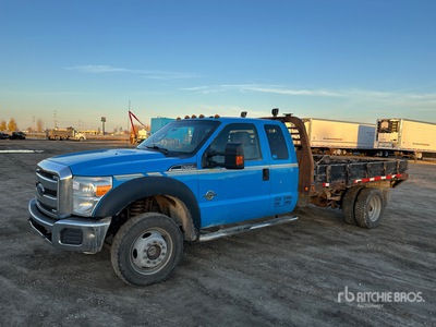 2013 Ford F-550 Flatbed Truck