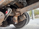 Underbody with Center Drive Axle