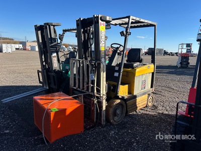 Yale ERC050ZGN48TE082 5000 lb Chariot Élévateur Électrique
