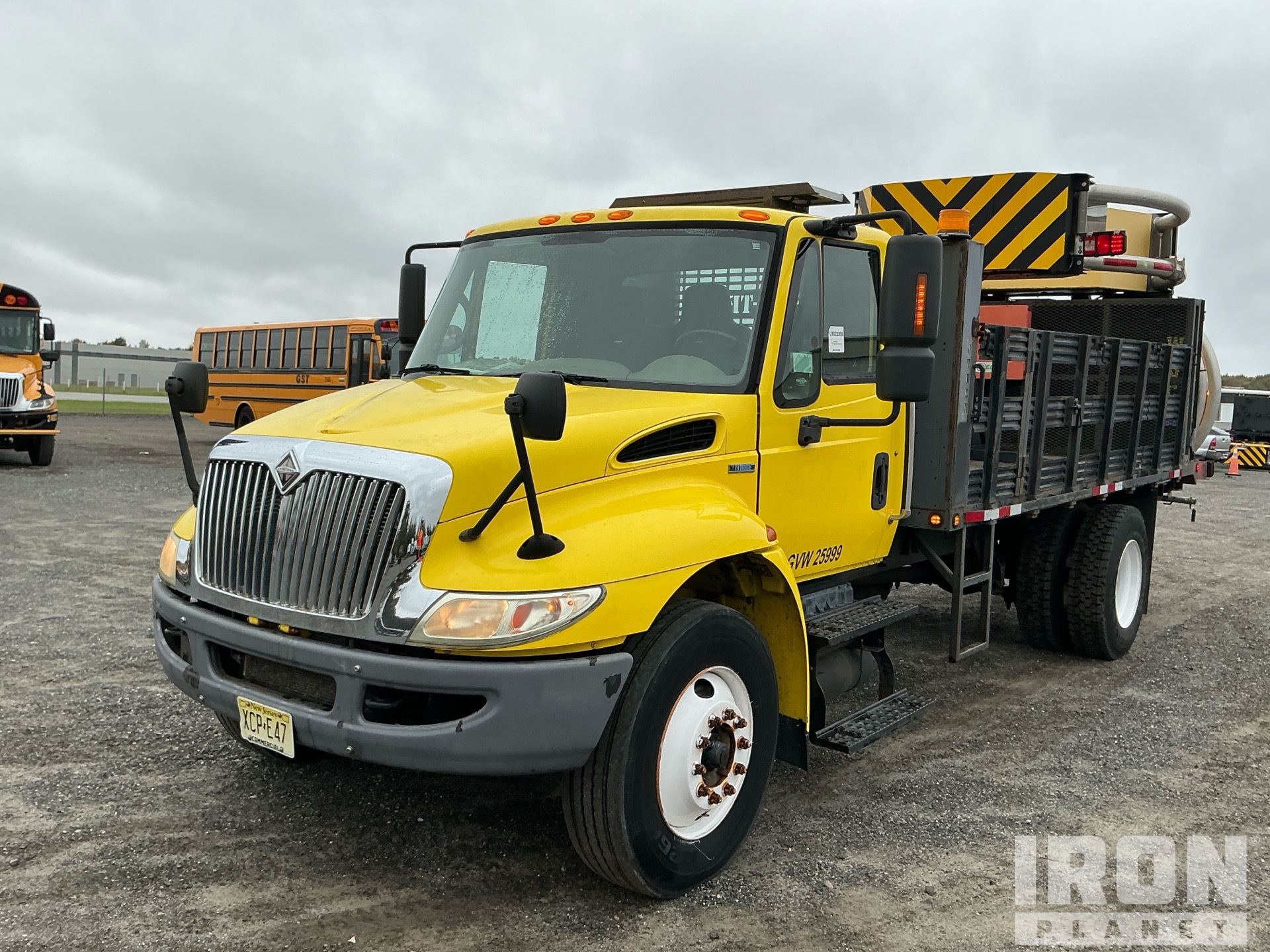 2008 International 4300 4x2 アッテネータートラック