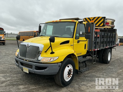 2008 International 4300 4x2 アッテネータートラック