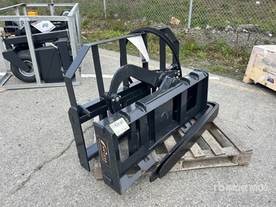 2026 ARTEER RPT-42L 60 in Rotating Hydraulic スキッドステア用フォーク (Unused)