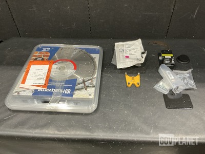 (1) Adapter Plate, (1) Lock Assembly, (6) Cutting Blades & Assorted Items