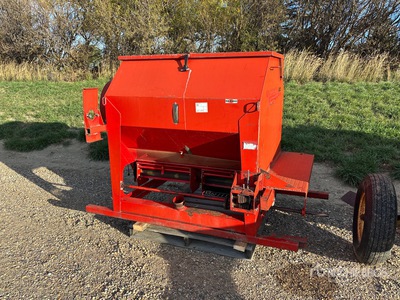 Valmar Airflo 320 Fertilizer Applicator