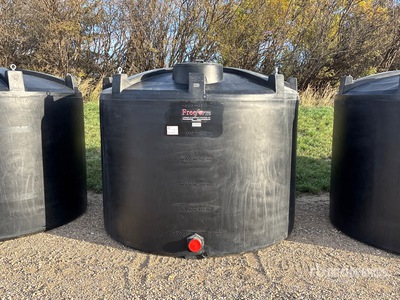 Free Form 1680 gal Poly Wassertank