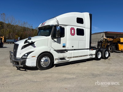 2019 Volvo VNL 6x4 Cabeza Tractora Cabina Dormitorio