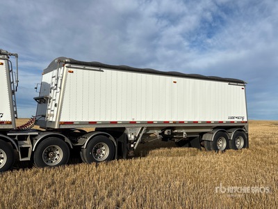 Lode King 30 ft T/A Super B-Train Pup Grain Trailer