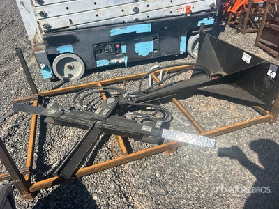 2026 GIYI GY-STL75 75 in Skid Steer Tire Lifter (Unused)