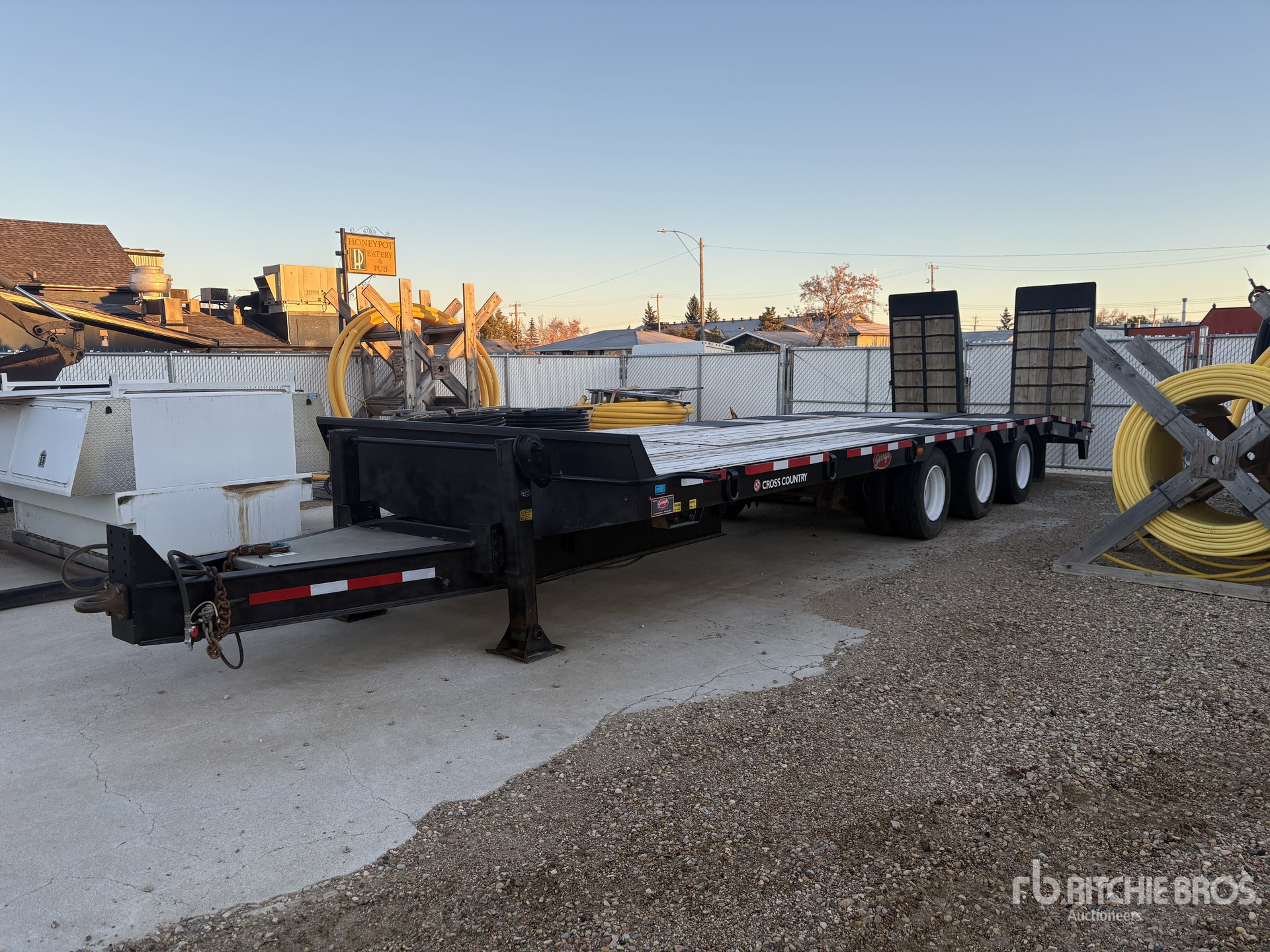 2018 Cross Country 36 ft Tri/A Tilt Deck Trailer