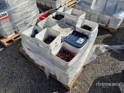 Quantity of Fasteners & seam plates Divers