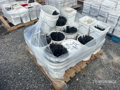 Quantity of 12 in to 20 in Fastners (Unused)