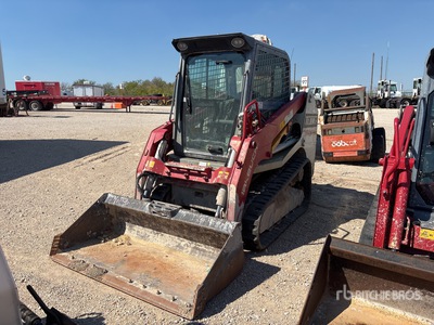 2021 Takeuchi TL8R-2 Mini pala cingolata