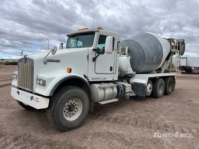 2013 Kenworth W900 8x4 Beton-Fahrmischer