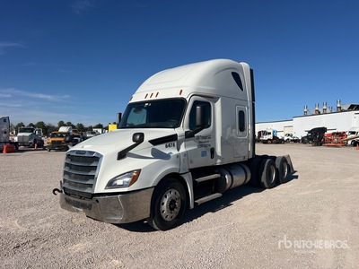 2020 Freightliner Cascadia 126 6x4 Sleeper Truck Tractor