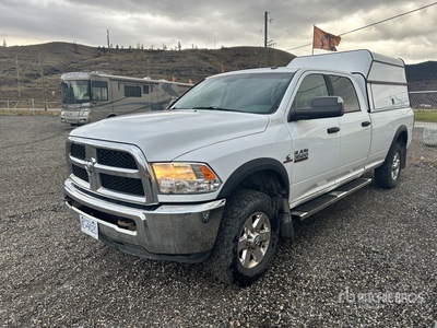 2013 Ram 3500 SLT 4x4 Crew Cab Pick Up