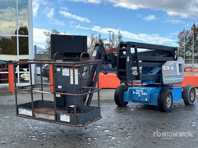 2000 Genie Z-45/25 2WD Electric Articulating Boom Lift