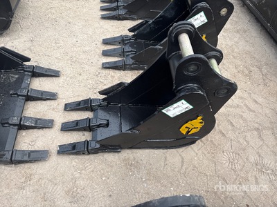 Trojan 12 in Digging Excavator Bucket - Fits 40mm Cat 303, 303.5, 304 Case, New Holland, Kobelco SK35 Deere/Hitachi 35D/G