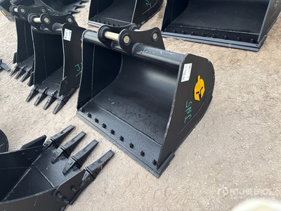 Trojan 42 in Cleanup Excavator Bucket - Fits 45mm Cat 305, 305.5 Komatsu PC45/50/55 Hyundai R55, Hitachi/Deere 50D/G Case, New Holland, Kobelco SK50 Bobcat E50/341/337