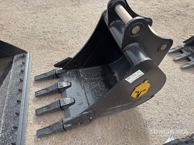 Trojan 24 in Digging Łyżka do koparki - Fits 50mm Cat 307/308, Komatsu PC78/88 Deere/Hitachi 75/85 Case, New Holland, Kobelco SK80 Bobcat E80 (Unused)