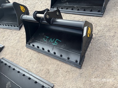 Trojan 42 in Cleanup Excavator Bucket - Fits 40mm