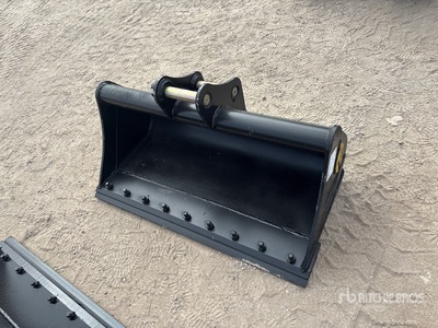 Trojan 42 in Cleanup Excavator Bucket - Fits 40mm