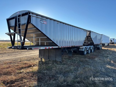 2025 Doepker 28 ft Super B-Train Lead Belly Grain Trailer